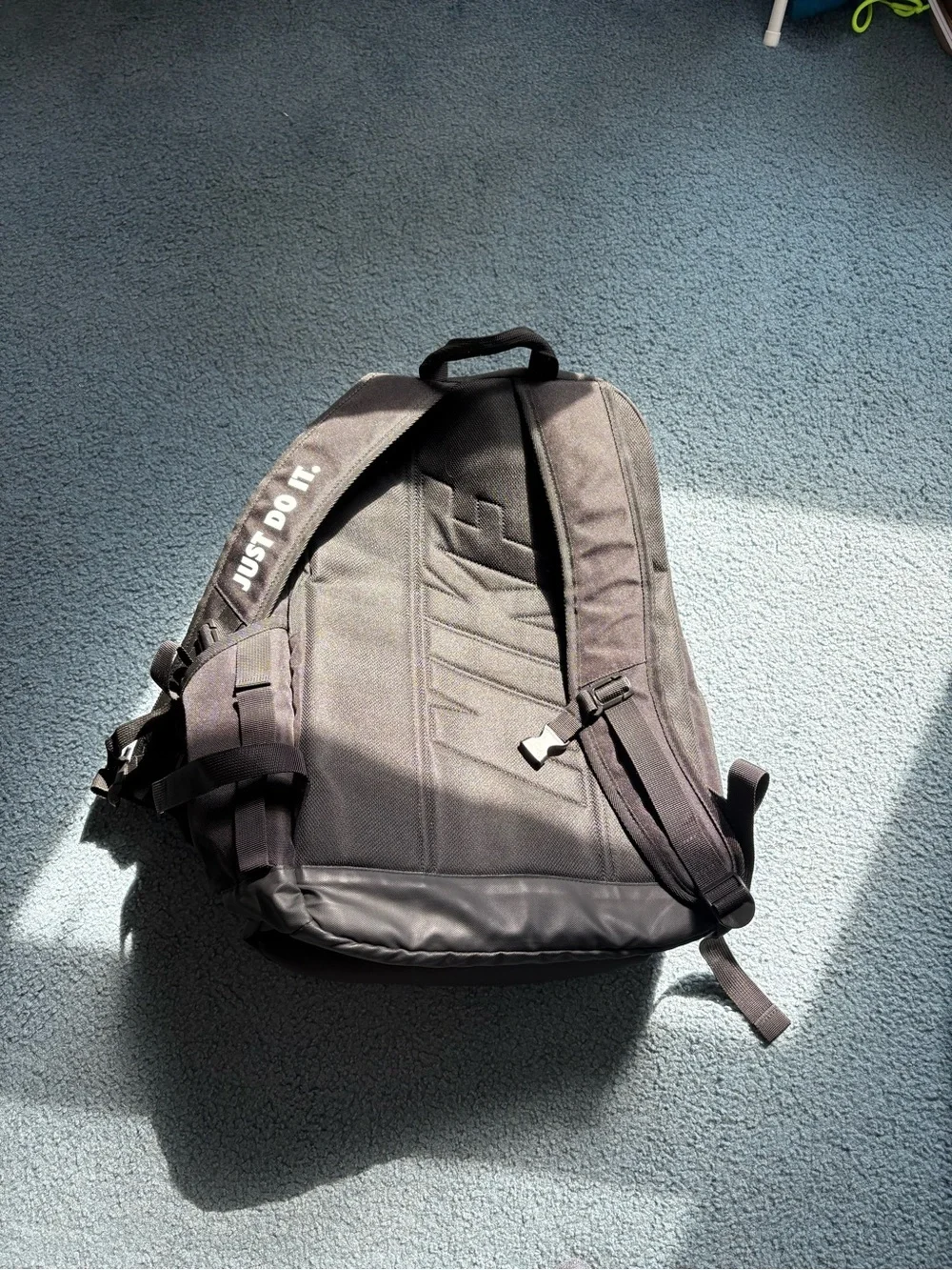 Nike team issue backpack